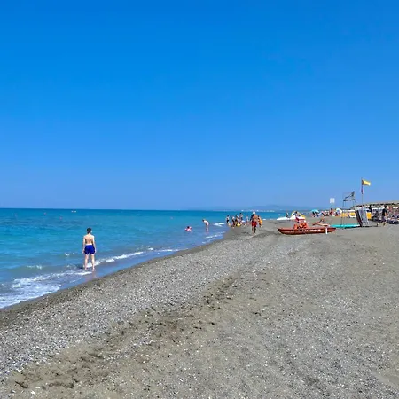 Isa-monolocale I Platani Apartman *